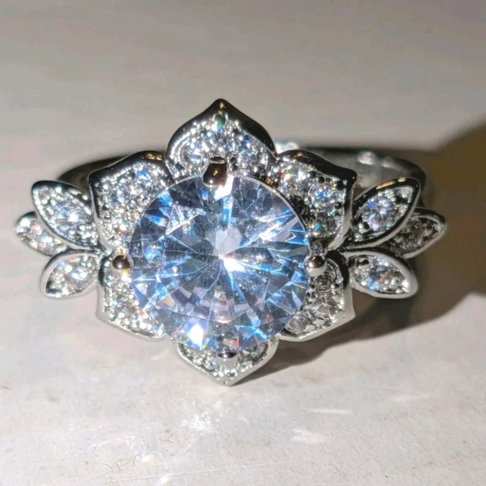 High Quality Flower/Leaf Real Moissanite Engagement Ring 925 Sterling Silver Sz6